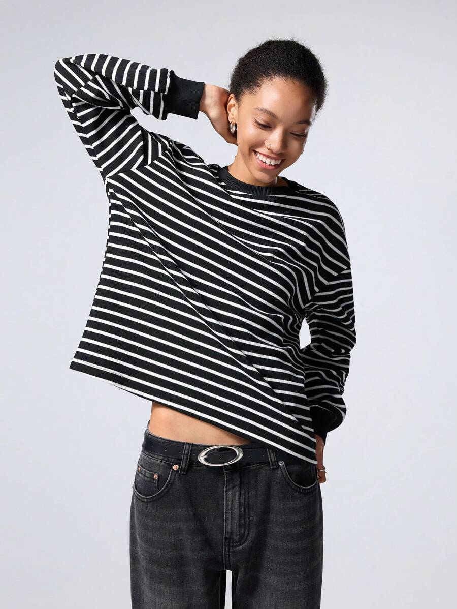 SHEIN EZwear Women Crew Neck Long Sleeve Striped Minimalist Top, Casual And Everyday Wear - Black and White - View 1