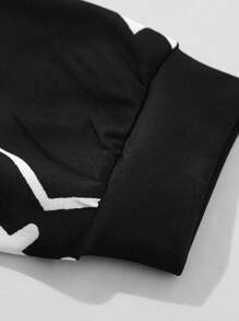 Manfinity EMRG Sudadera con capucha informal de hombre con estampado de estrella y cremallera, ropa de calle de otoño, sudadera con capucha gráfica de manga larga con cremallera en color negro, para regalos a amigos, esposo, novio