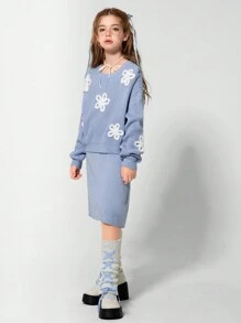 SHEIN Explorewe Tween 女童毛衣套装 - 可爱时尚 3D 线条对比白色蓬松花卉装饰浅蓝色毛衣和 A 字迷你裙套装，适合学校和户外穿着 - 淺藍色 - 查看 6