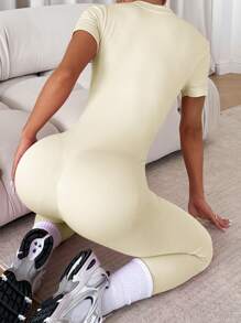 SHEIN Sports 女士纯色前拉链短袖休闲运动连体裤 - 奶油白 - 查看 6