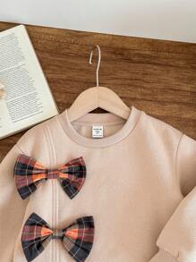 SHEIN LMoss Kids LMoss Young Girl Young Girl Knitted Solid Color Round Neck Patchwork Plaid Bow Decor Loose Casual Sweatshirt