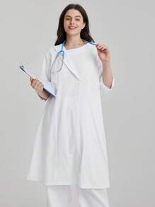 TaskEZ 大码纯色前纽扣装饰圆领口袋护士连衣裙