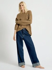 AiiRZ Pull tricoté doux et moelleux en mélange de laine, incontournable pour l'automne et l'hiver. Coupe ample et surdimensionnée. Badge logo sport décontracté pour le repos à la maison.