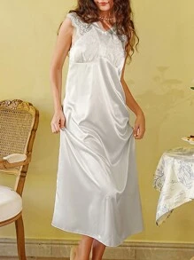 Côtesoire Women's French Romantic Lace Patchwork Long Nightgown