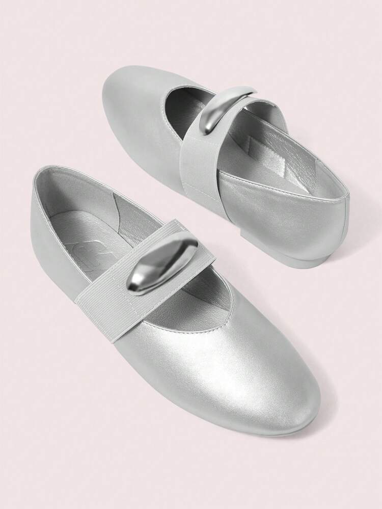 CUCCOO DOLLMOD Women's Silver Crescent Moon Shape Buckle Elastic Band Round Toe Flat Slip On Comfortable Casual Shoes, Fashionable Blogger Same Style, Cute Sweet Silver Metal PU Leather Simple Flat Ballet Flat Mary Jane Dress Shoes, Romantic Princess Dance Shoes, College Style Valentine's Day