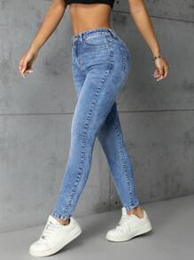 SHEIN Essnce Jeans casual en denim de couleur unie, ajusté, avec poches, polyvalent pour femmes