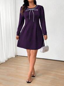 SHEIN Clasi Vestido corto de manga larga con decoración de perlas y lazo para mujeres de talla grande en otoño
