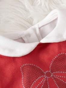 SHEIN Mono rojo para recién nacida, monos de moda diseñados especialmente para el primer Año Nuevo del bebé, con color rojo y decoración de lazo para proporcionar un atuendo cálido, cómodo y festivo para Año Nuevo y Navidad - Multicolor - Ver 3