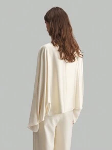 Ontre Nuevos lanzamientos de primavera de 2025 de prendas de vestir para mujer, blusa de cuello barco con puño acampanado de material de satén, camisa elegante casual y de negocios, color albaricoque