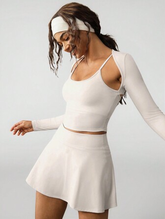 VARSITIE 简约时尚瑜伽与网球二合一露背上衣和 A 字裙女士运动套装