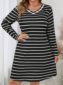 SHEIN LUNE Vestido de punto casual midi de cuello en V a rayas negro y blanco de estilo elegante para mujer talla grande, atuendo de fiesta de vacaciones de otoño/invierno