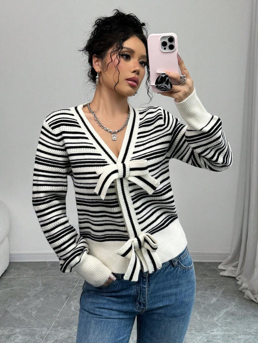 Chiquease Französischer Mode vielseitiger Schwarz-Weiß SchleifenCardigan mit V-Ausschnitt für Frauen, Reguläre Passform, Langarm für Herbst/Winter