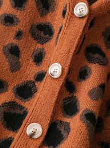 SHEIN LUNE Plus Size Leopard Pattern V-Neck Button Up Long Sleeve Cardigan, For Winter
