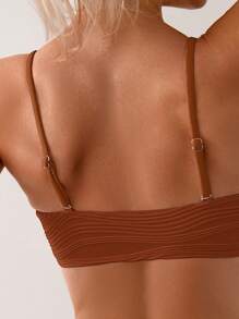 SHEIN Swim 2 件套女士纯色细肩带比基尼上衣和下装套装夏季 - 紅木色 - 查看 4