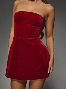 MISSGUIDED Velvet Structured Fit And Flare Bandeau Dress Christmas - Red - View 5