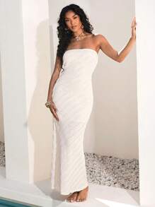 Opulessa Einfaches Strickkleid mit Off-Shoulder Struktur für Urlaub