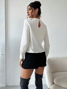 Firerie 女士百褶领长袖修身衬衫，简约设计，适合通勤和办公室穿着 - 白色 - 查看 6