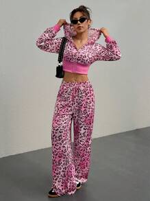 SHEIN EZwear 2pcs/Set Pink Leopard Velvet Hoodie Top And Pocket Side Sweatpants Tracksuit - Pink - View 3