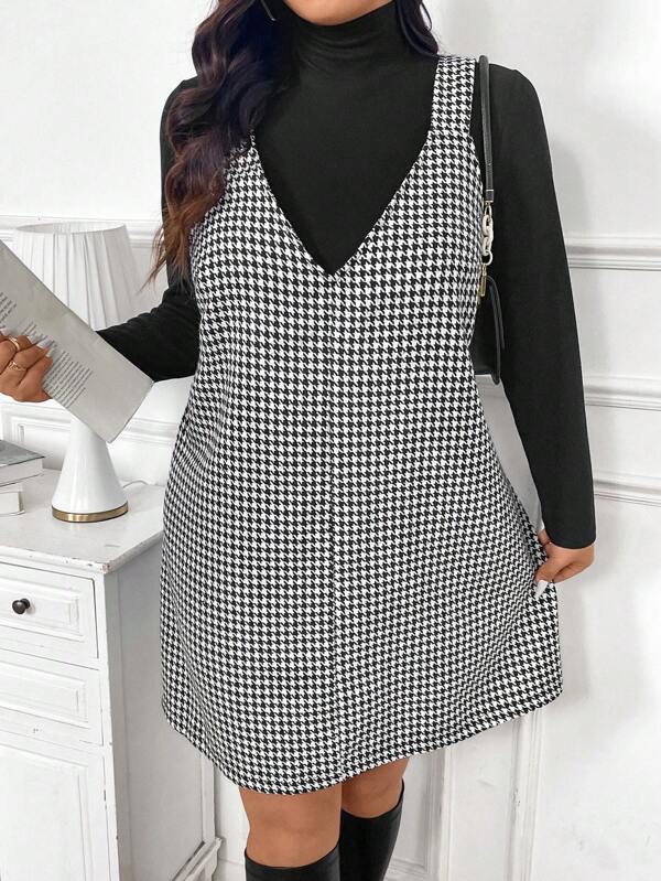 SHEIN Frenchy Plus Size Elegant Academic Houndstooth Pattern Pinafore Dress And Turtleneck T-Shirt Set
