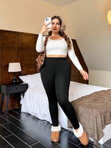 SHEIN Privé Plus Size Women Casual Solid Color Christmas Long Leggings, Warm Tight Pants For Autumn/Winter