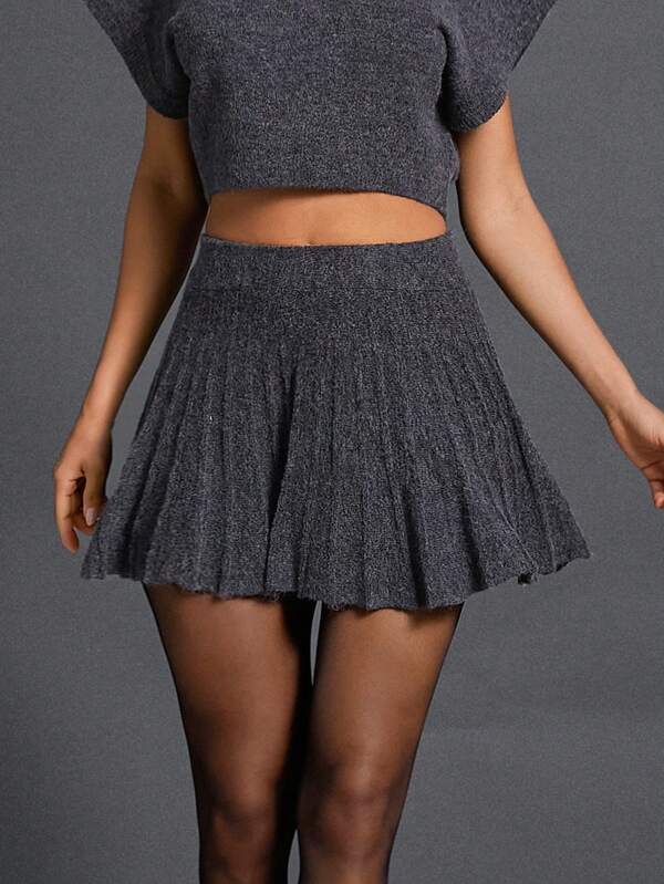 Hauture Winter Women Clothes, Casual Charcoal Grey High-Waisted Minimalist Pleated Mini Sweater Skirt, Autumn/Winter. For Daily Wear, Office Wear, Business Casual, Outings, Everyday Wear, Business Women Clothes