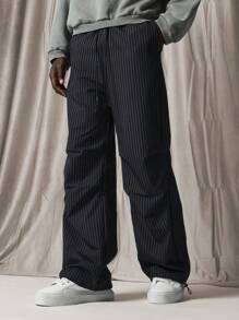 SUMWON Loose Flare Fit Pinstripe Pant With Knee Pleats - Black - View 2