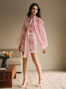 متعدد الألوان