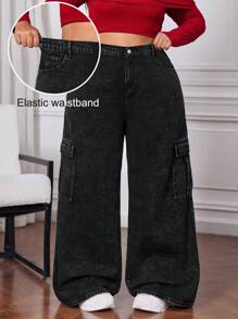SHEIN CURVE+ Pantalones cargo de pierna ancha de talla grande de mezclilla negra para mujer