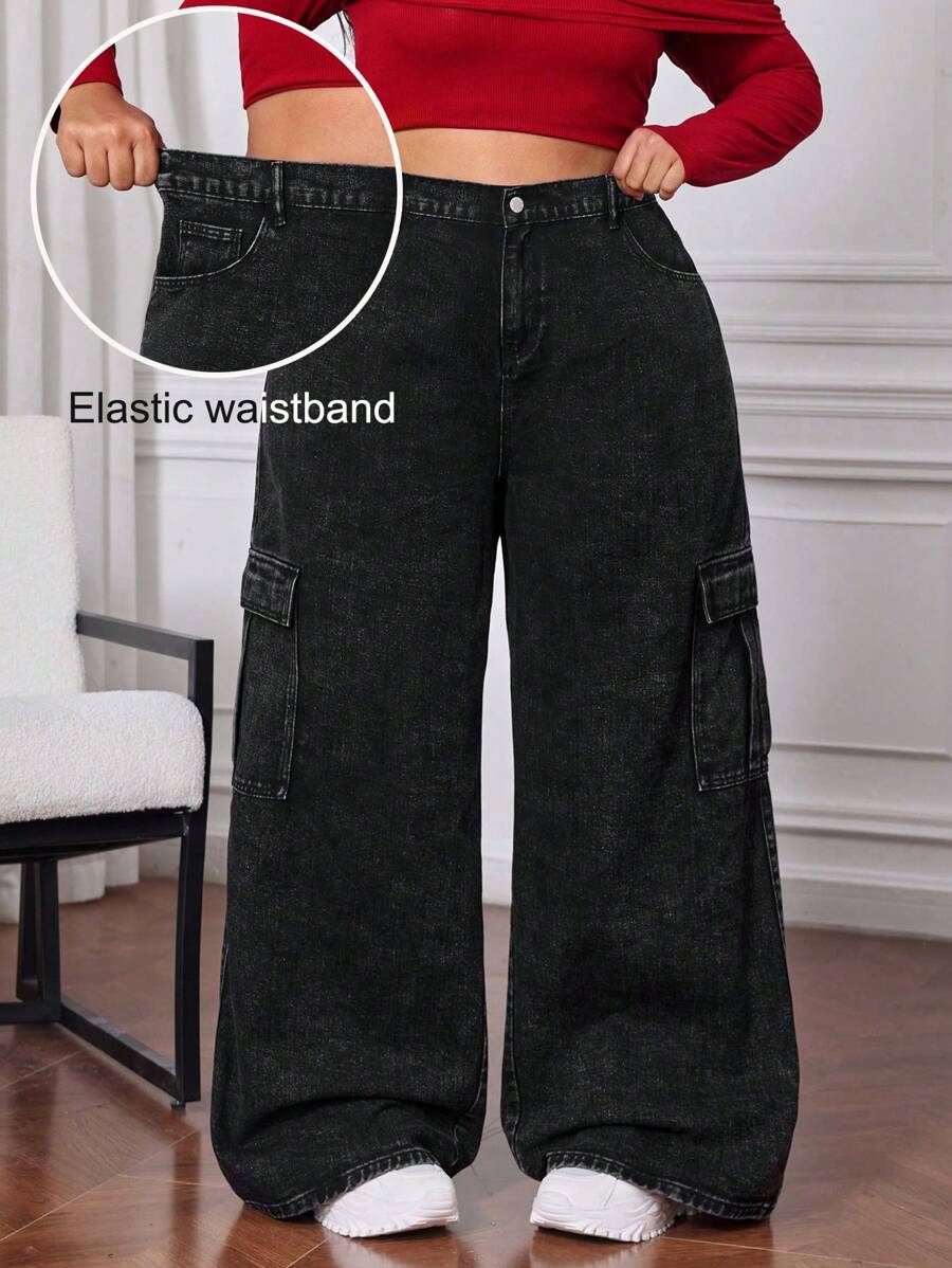 SHEIN CURVE+ Pantalones cargo de pierna ancha de talla grande de mezclilla negra para mujer