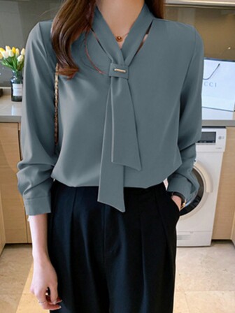 Women's Autumn Solid Color Tie Design Long Sleeve Elegant Commuter Shirt