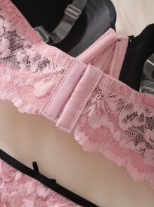 طقم حمالة صدر من الدانتيل بتصميم لاصق وحزام قابل للإزالة، مقاسات كبيرة، مثير