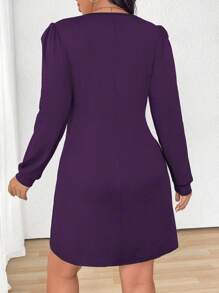 SHEIN Clasi Vestido corto de manga larga con decoración de perlas y lazo para mujeres de talla grande en otoño