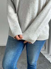 SHEIN LUNE 大码V领长袖简约套头毛衣，休闲日常穿着，适合冬季秋季穿着。 - 米色 - 查看 3