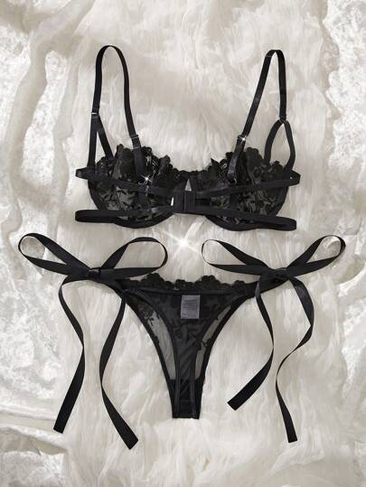 Esselle Women Geborduurde Bow Verleidelijke Lingerie Set view 2