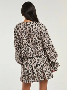 COSMINA 2pcs Women Leopard Print Bell Sleeve Blouse And Pleated Skirt Set, Casual For Autumn