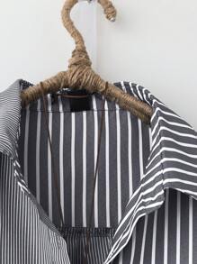 SHEIN LUNE Áo thun sọc dài tay cài nút phía trước cho nữ, mặc hàng ngày - màu đen - Xem 4