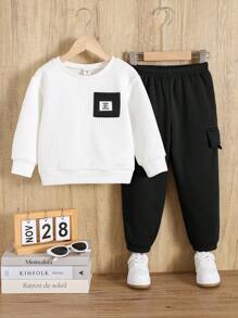 SHEIN 2 件套年轻男孩休闲可爱拼色圆领运动衫和慢跑裤针织服装，适合学校、花园、海滩、生日、春季、夏季、秋季、冬季 - 黑與白 - 查看 8