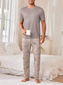 Men's Crew Neck Short Sleeve Simple Top And Pants Pajama Set - Multicolor - View 3