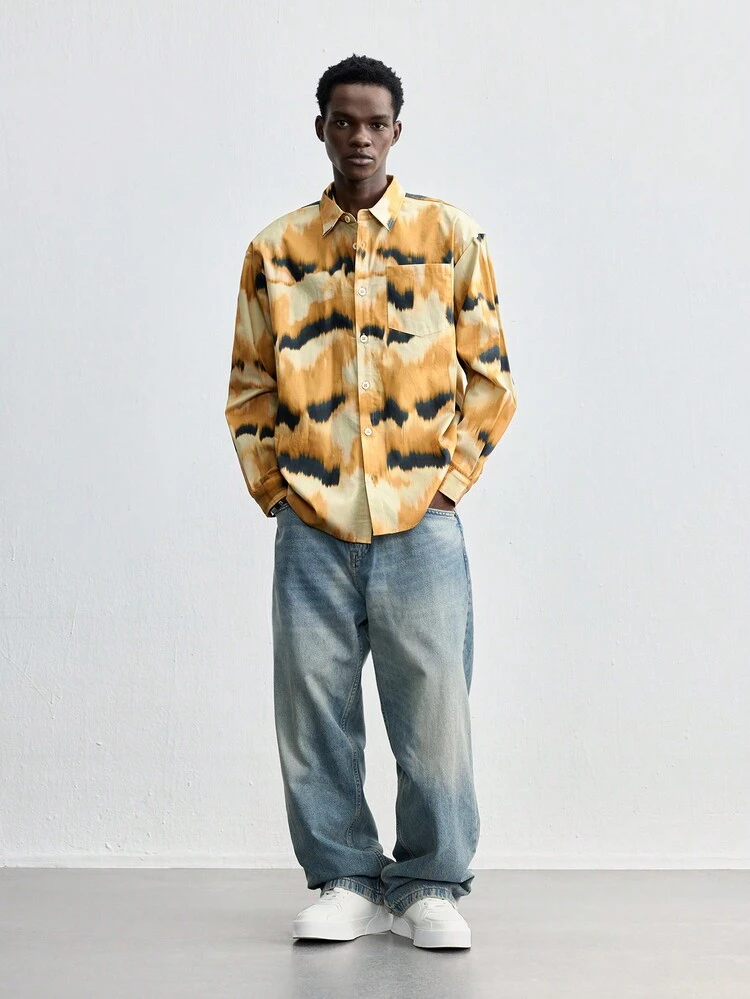 SHEIN Maija Camisa de Manga Longa com Botões e Estampa Tie-Dye Solta e Casual, Nova Criação Primavera/Verão 2025 para Homens, Única e Fashionável, Adequada para Ano Novo, Festa de Feriado, Dia dos Namorados