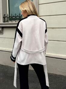 Forever 21 Neue Winterkontrastfarben-Jacke mit einseitigen langen Ärmeln, vielseitig und minimalistisch im Streetwear-Stil, warme Winterjacke für Frauen, Outfit für Silvester, Schnee, Neujahr und Weihnachten, weißer Mantel mit Fleece, elegantes Outfit