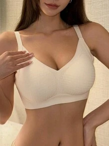 DAZY Seamless Wireless Textured Fabric Patchwork Bra - White - View 6