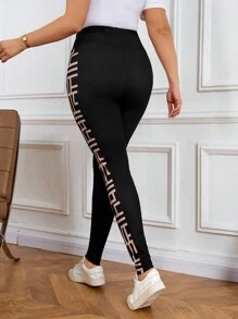 SHEIN LUNE Plus Size Women High Waist Geometric Print Casual Versatile Leggings Thanksgiving Women Christmas Clothes Women New Years Women Vacations Jogging Suits For Women Spring Summer Clothes Casual For Daily Wear Women Stretchy Knitted High Waist Skinny Leggings, Casual, Outdoor Sports, Yoga, Stretchable Lift Up Leggings, Suitable For Sports And Yoga