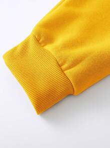 Manfinity LEGND Men Letter & Hand Print Round Neck Long Sleeve Casual Sweatshirt, Autumn/Winter