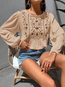 Women's Flower Embroidery Long Sleeve Shirti Crinckle Fabric, Boho Style, Slice Lace Detailed - Beige - View 5