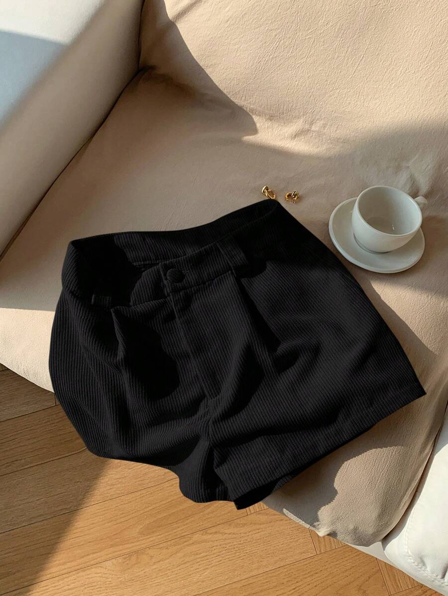 Comfortcana Ladies' Solid Color Pleated Corduroy Shorts - Black - View 1