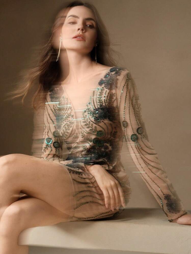 Women Short Embroidery & Sequin Decor Long Sleeve Dress