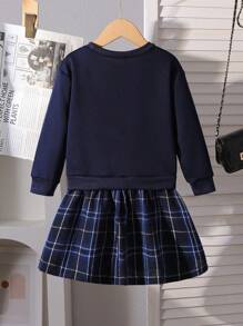 SHEIN Young Girls Digital Letter Print Round Neck Long Sleeve Plaid Hem Loose Casual Dress, Spring/Autumn