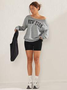 Easithlete 女士斜肩长袖字母印花休闲上衣，日常穿着 - 深灰色 - 查看 4