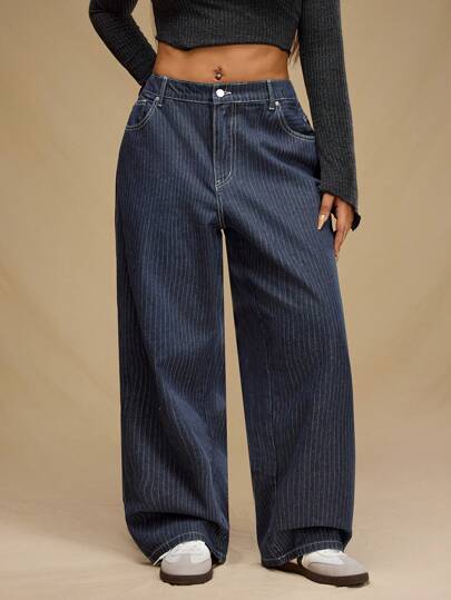 Forever 21 Plus Size Front Button Pocket Simple Stripe Casual Boyfriend Jeans