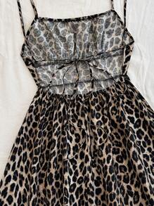 Soleia Vestido mini con tirantes de espagueti y espalda descubierta con pliegues con estampado de leopardo, estilo de moda callejera para fiestas, ideal para otoño/invierno para combinar capas - Multicolor - Ver 4